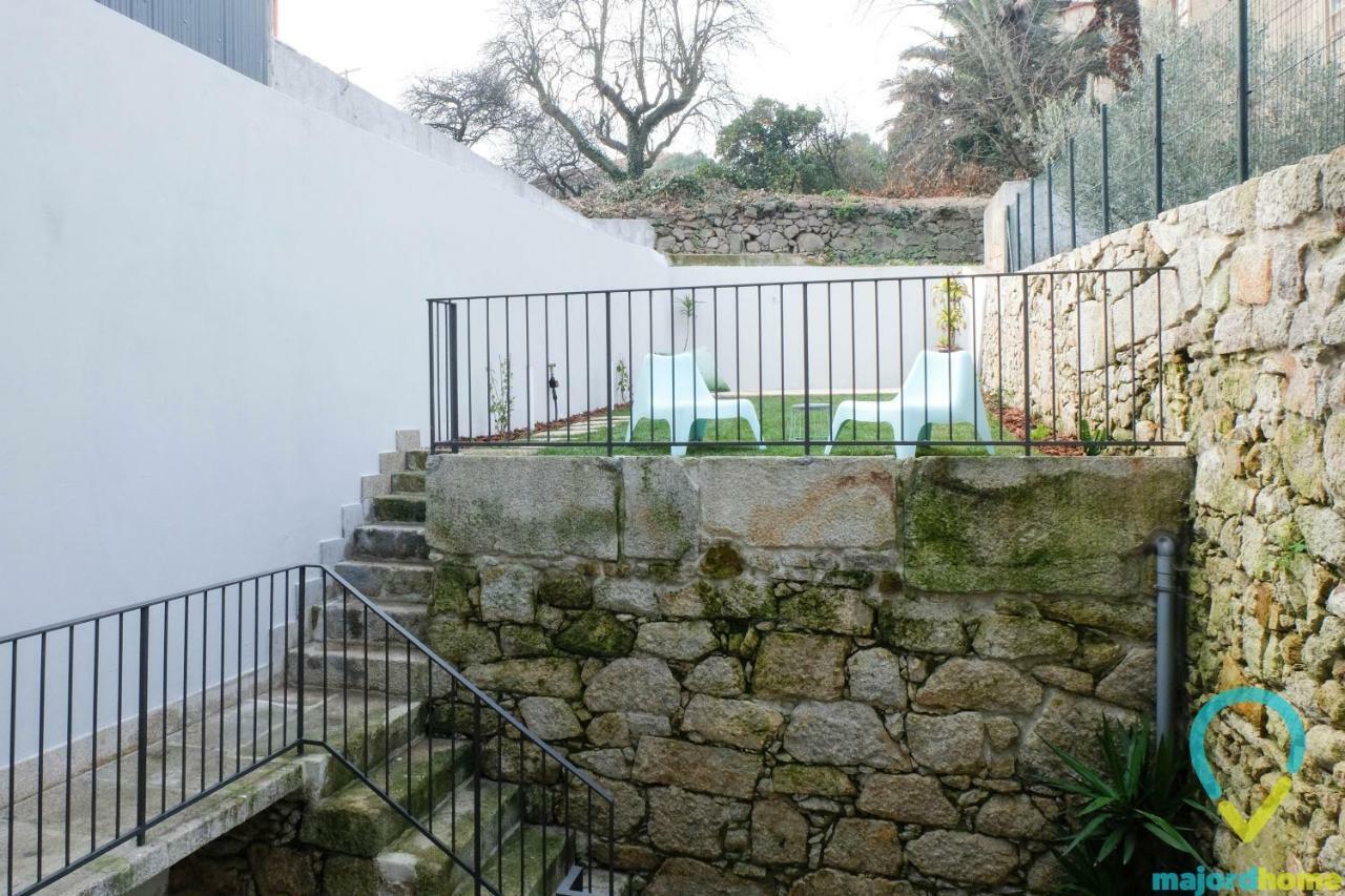 Lovely Porto Bagian luar foto
